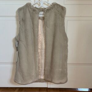 Babaton Plush Faux Fur Vest in Cream